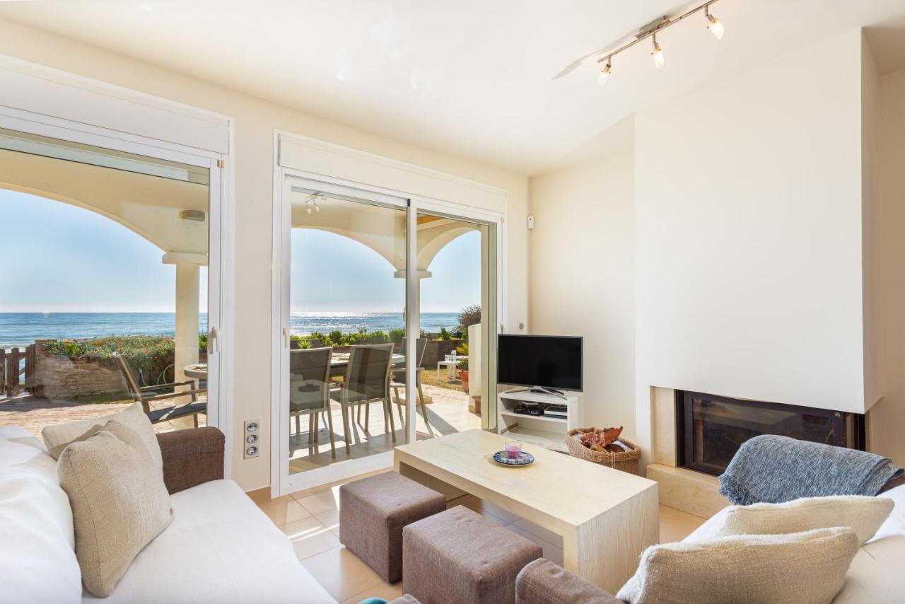 Charming Villa On The Seafront Marbella Zewnętrze zdjęcie