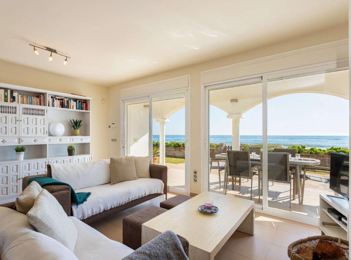 Charming Villa On The Seafront Marbella Zewnętrze zdjęcie